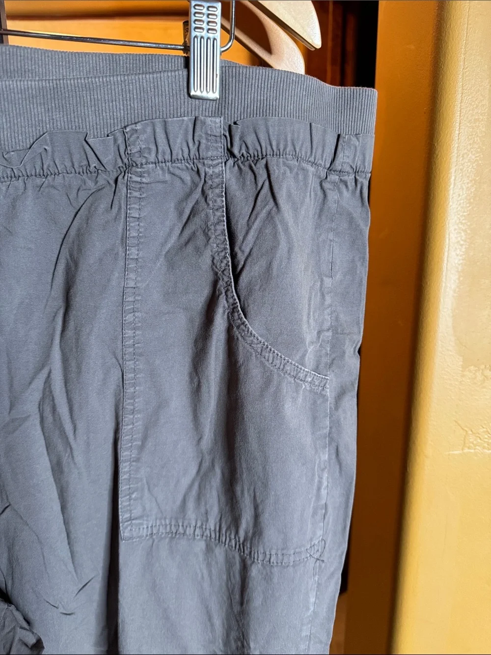 XCVI Olive Green Ruched Cropped Pull On Pants Size 3X Comfy Boho - Picture 4 of 9